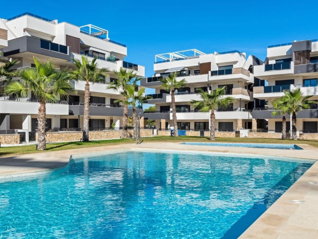 Swimming pool of Apartment for sale in Orihuela  with Air Conditioner, Private garden and Furnished