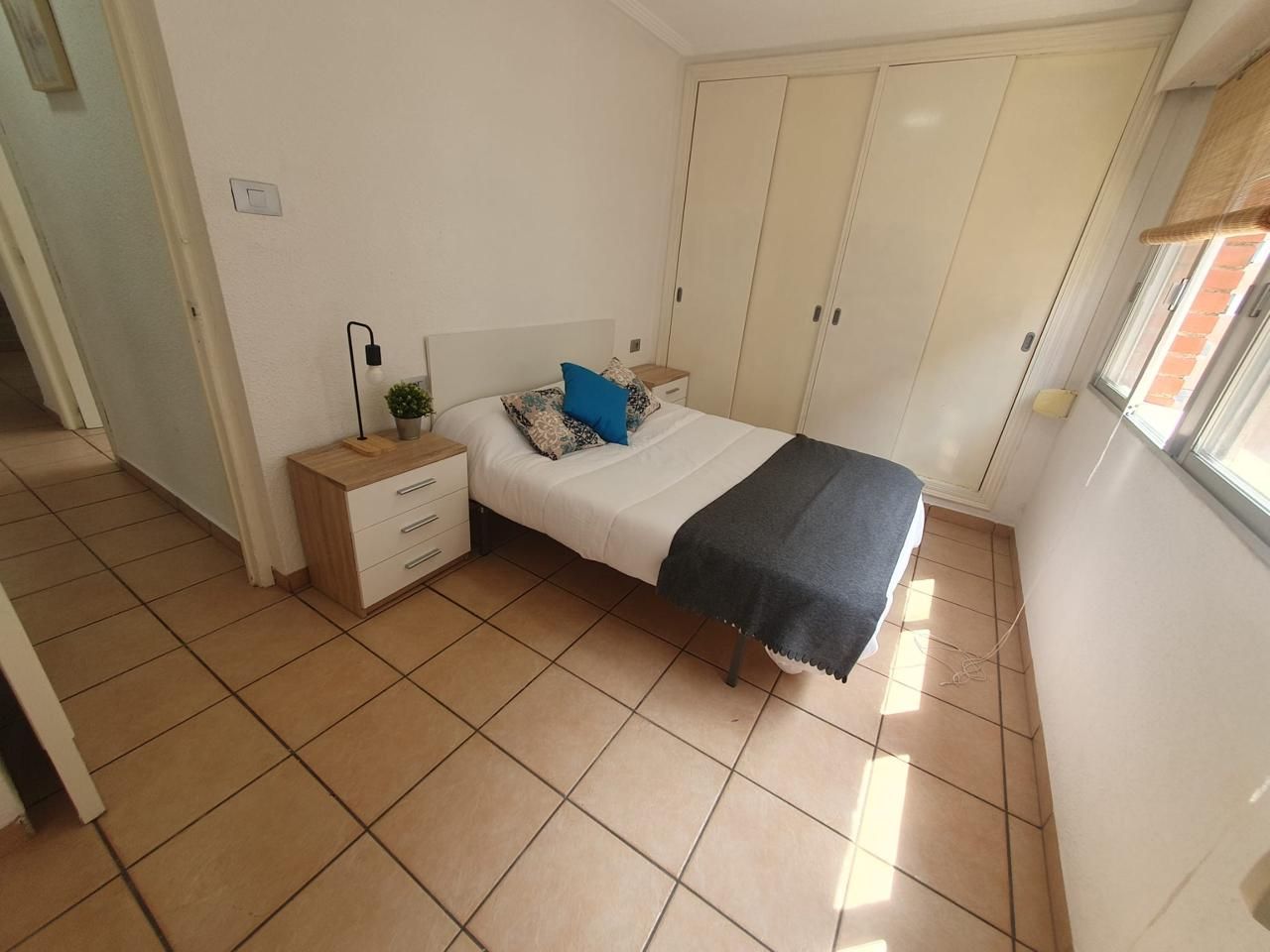Flat to share in Carrer l'Illa, El Grao