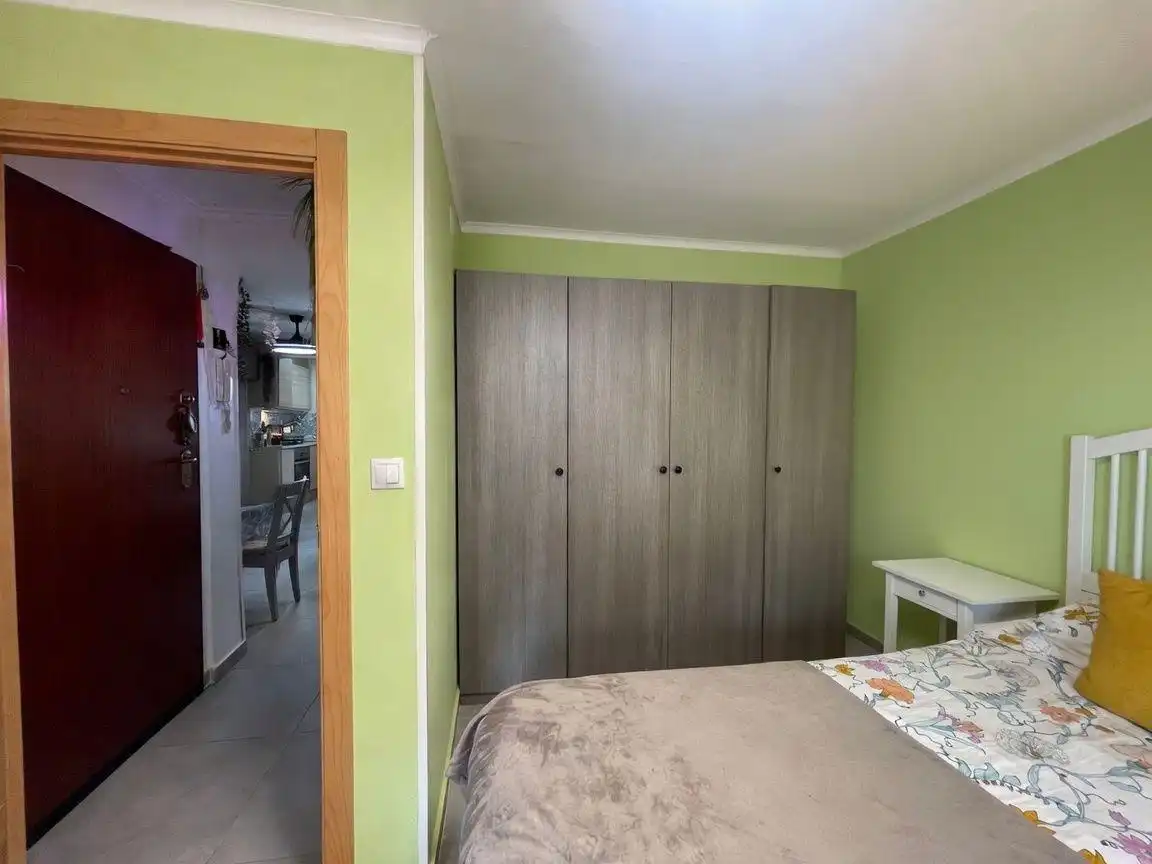 Habitación de Piso en venta en Valencia con Calefacción