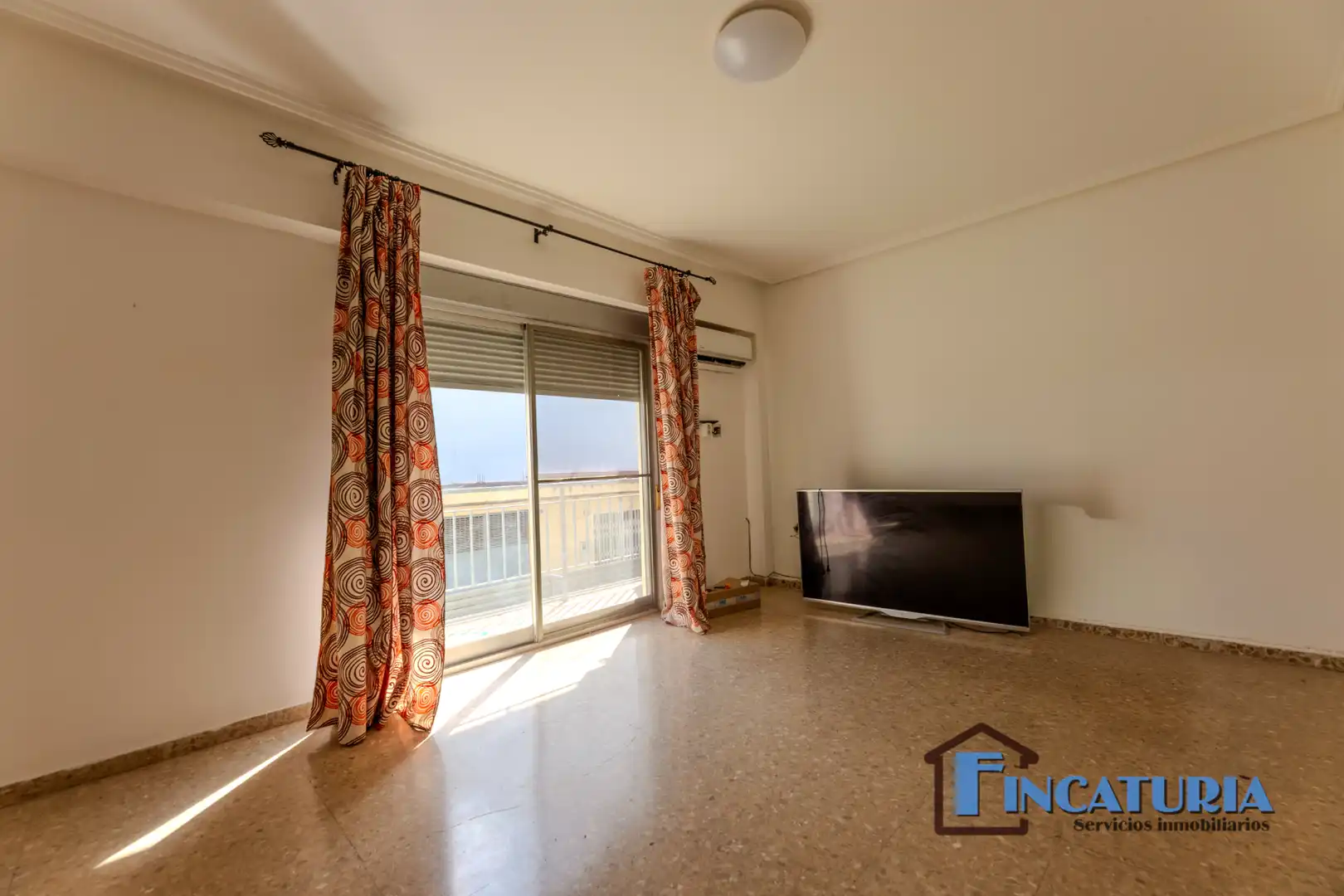 Sala de estar de Piso en venta en Riba-roja de Túria con Aire acondicionado, Trastero y Balcón