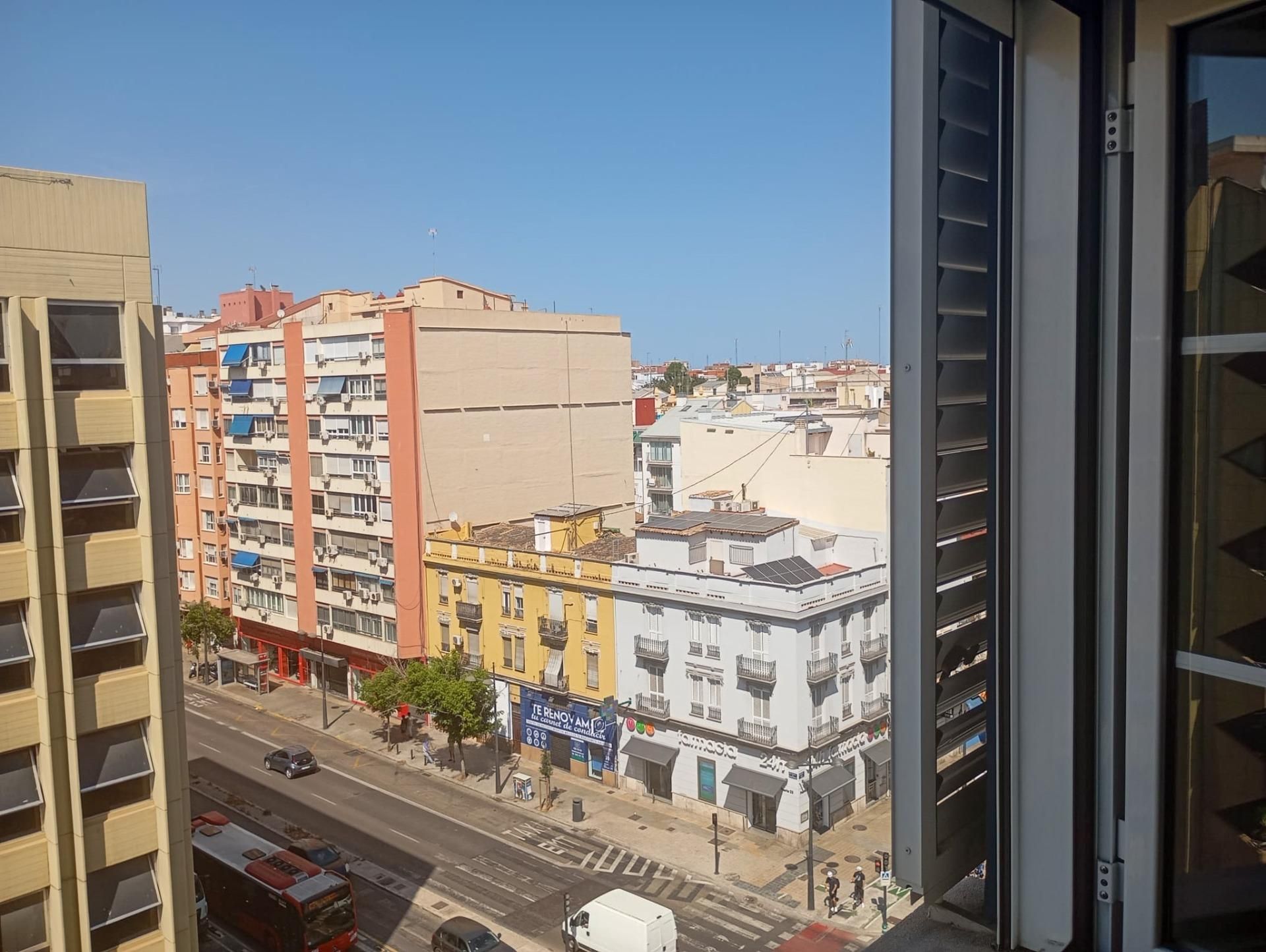Exterior view of Flat to rent in  Valencia Capital  with Heating and Balcony