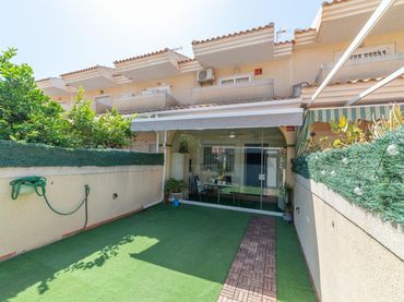 Terraced house for sale in Santiago de la Ribera