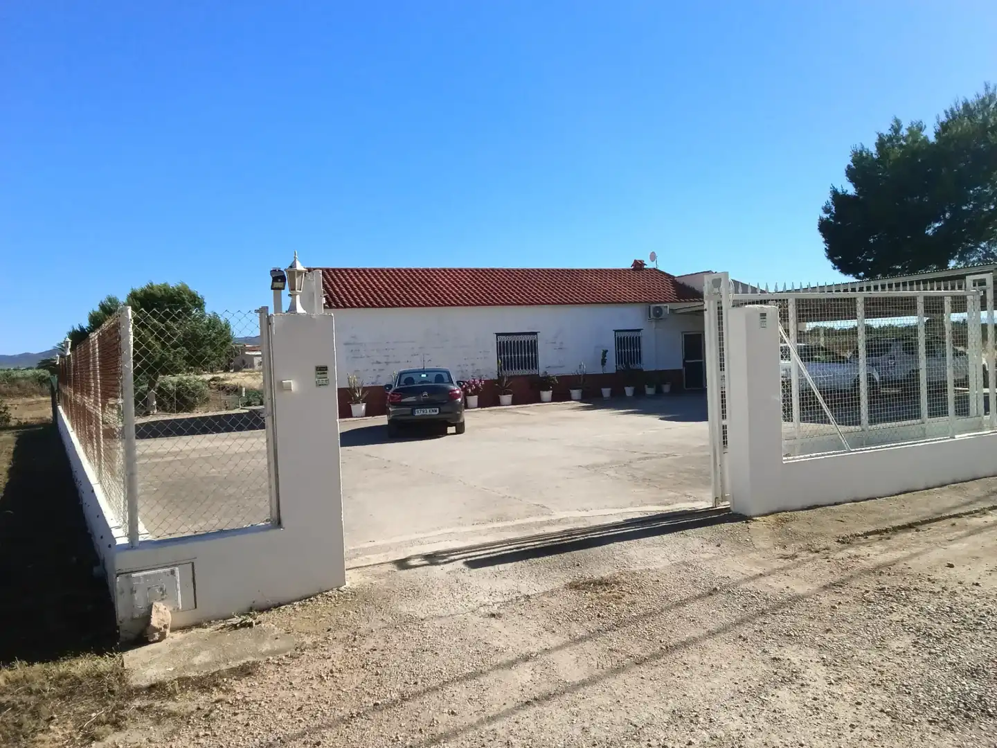 Casa rústica amb jardí en venda a N/A, imagen 3