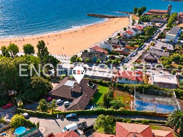House with garden for sale in Luanco - Aramar - Antromero