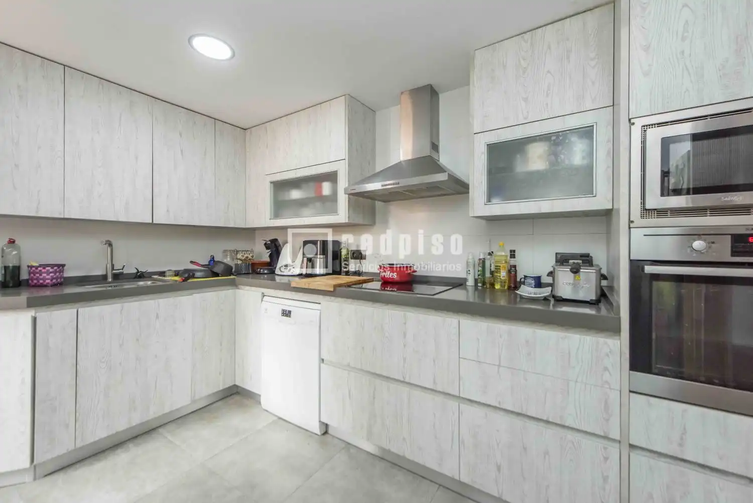 Cocina de Ático en venta en Valdemoro con Calefacción, Jardín privado y Terraza