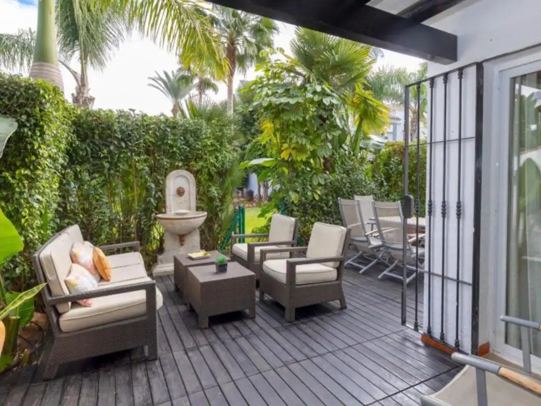 Terrassa de Casa o xalet en venda en Marbella amb Aire condicionat, Calefacció i Jardí privat