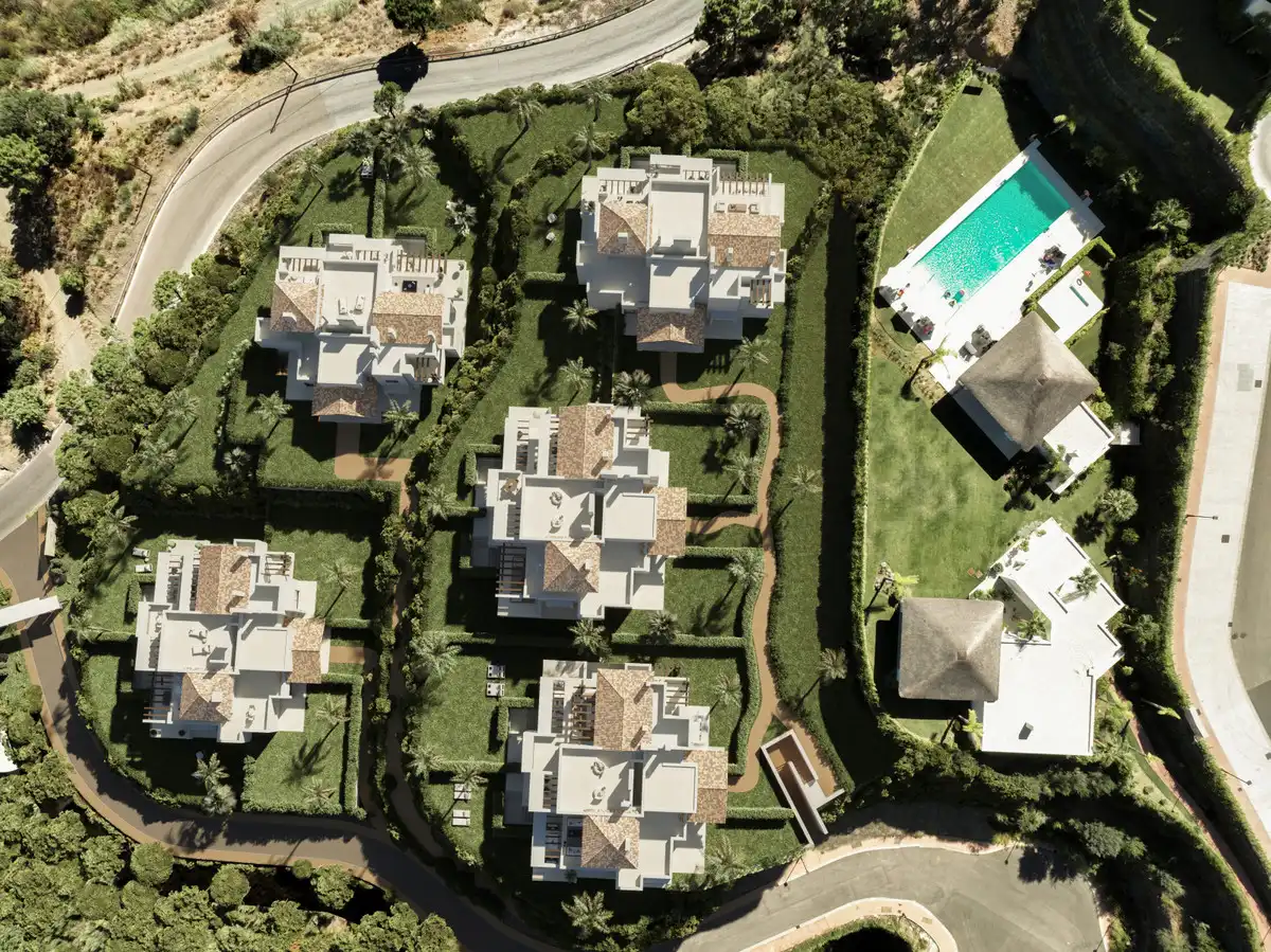 Vista exterior de Apartamento en venta en Benahavís con Aire acondicionado, Calefacción y Jardín privado