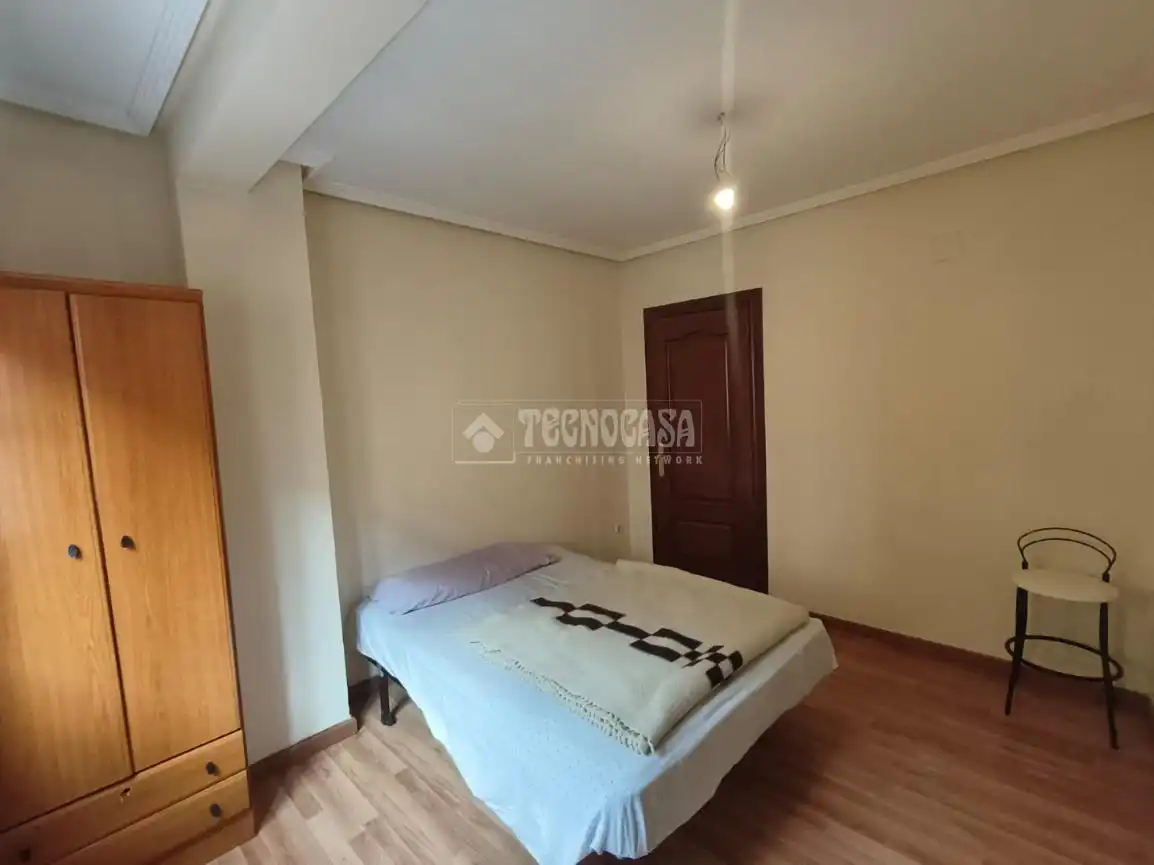 Schlafzimmer von Wohnung zum Verkauf in Palencia mit Heizung, Parkett und Abstellraum