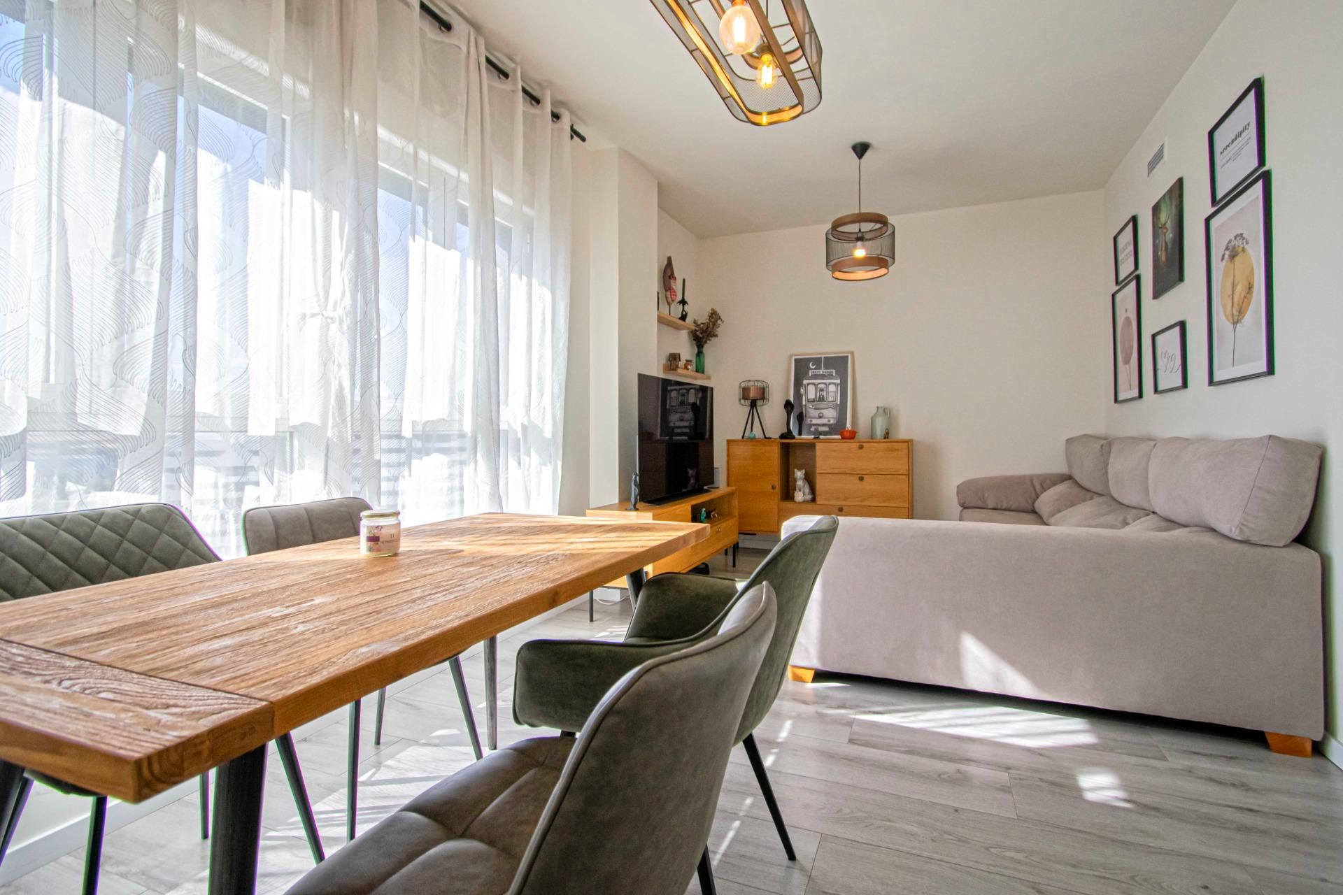 Living room of Flat for sale in  Sevilla Capital  with Air Conditioner, Heating and Private garden