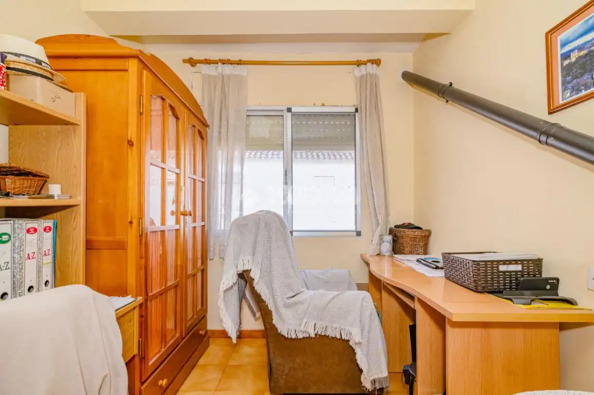 Habitación de Piso en venta en Loja con Aire acondicionado, Amueblado y Balcón