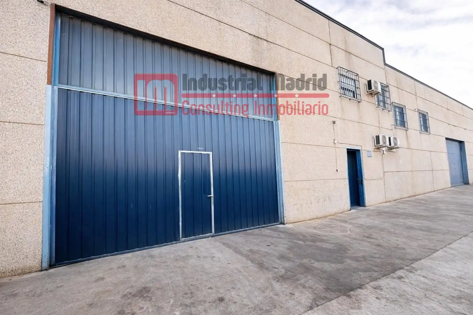 Exterior view of Industrial buildings for sale in Loeches