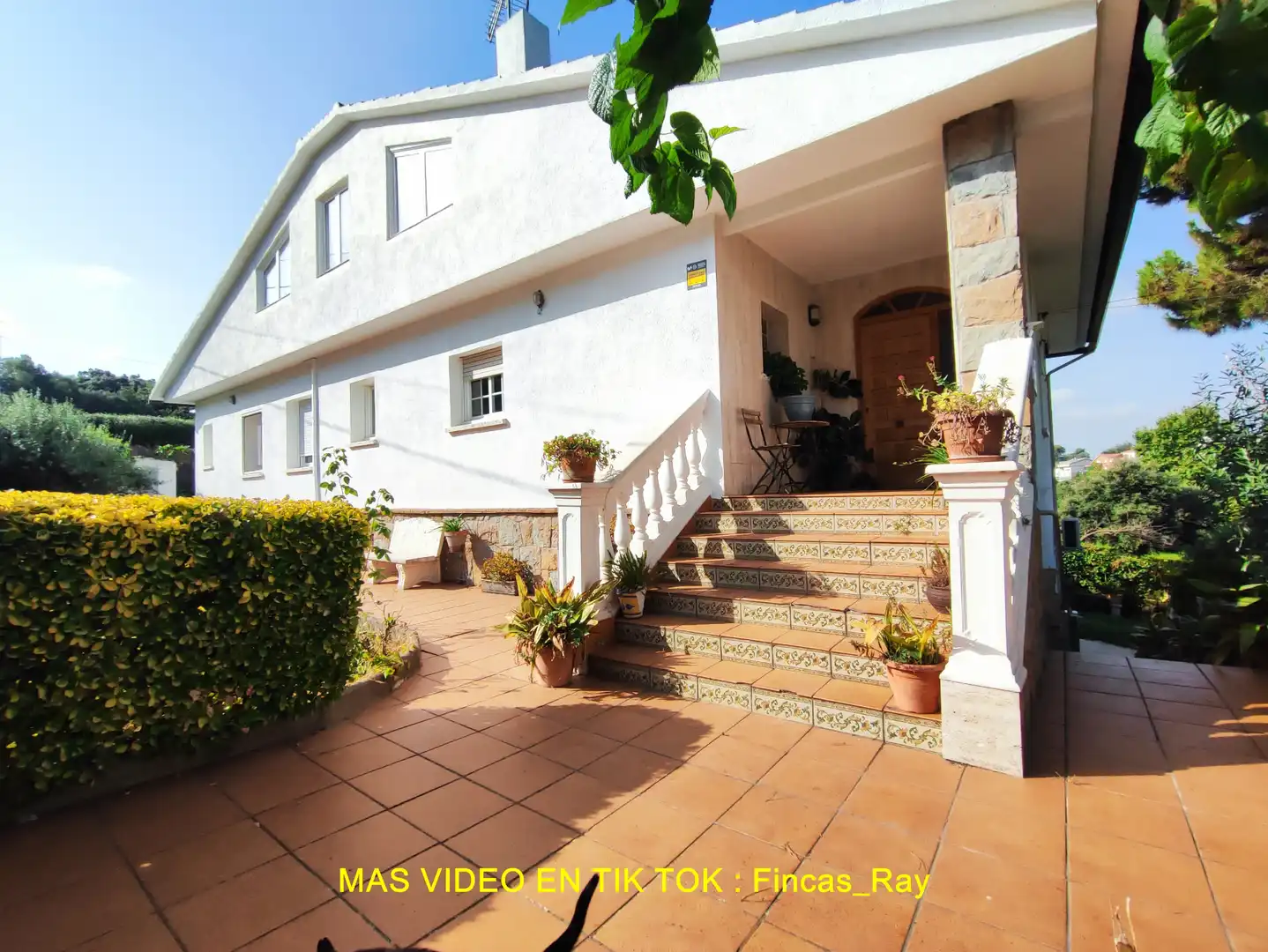 Vista exterior de Casa o xalet en venda en Lliçà d'Amunt amb Aire condicionat, Calefacció i Jardí privat