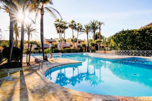 Piscina de Apartamento en venta en Ciutadella de Menorca con Aire acondicionado, Terraza y Amueblado