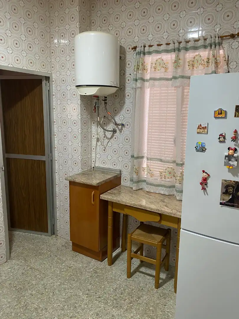 Cuina de Casa o xalet en venda en Jaén amb Terrassa, Moblat i Balcó