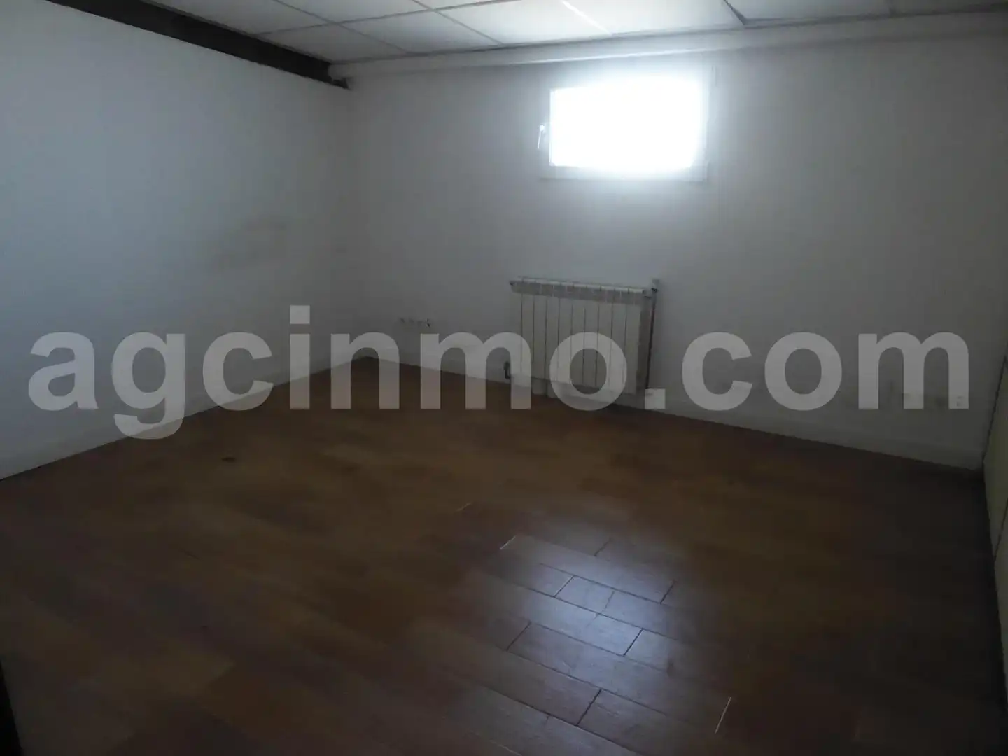 Sala d'estar de Nau industrial en venda en Valladolid