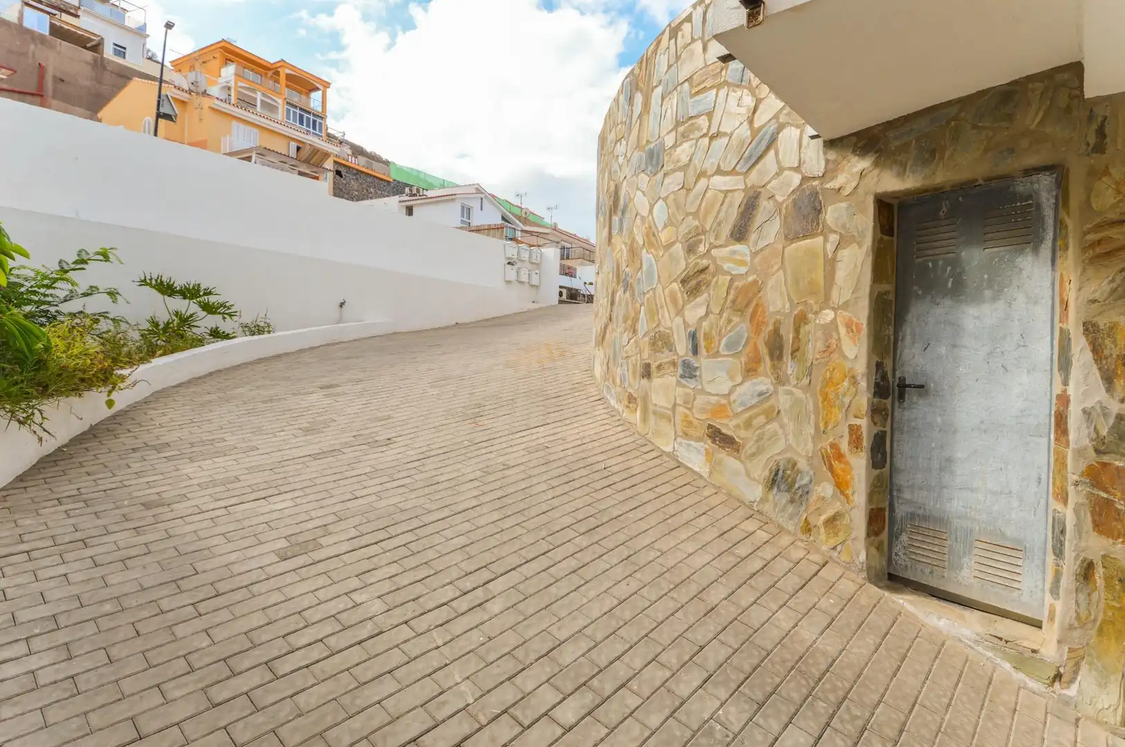 Exterior view of Commercial properties for rent in Mogán