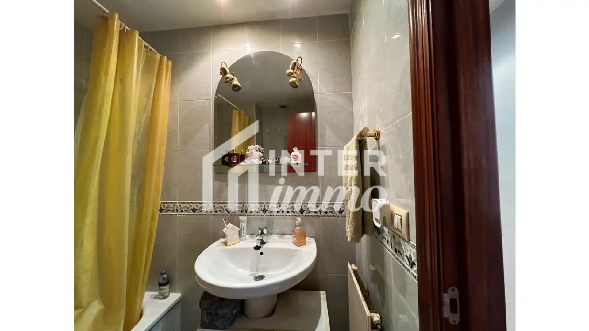 Bathroom of Apartments for sale in Eixample - Horta Capallera