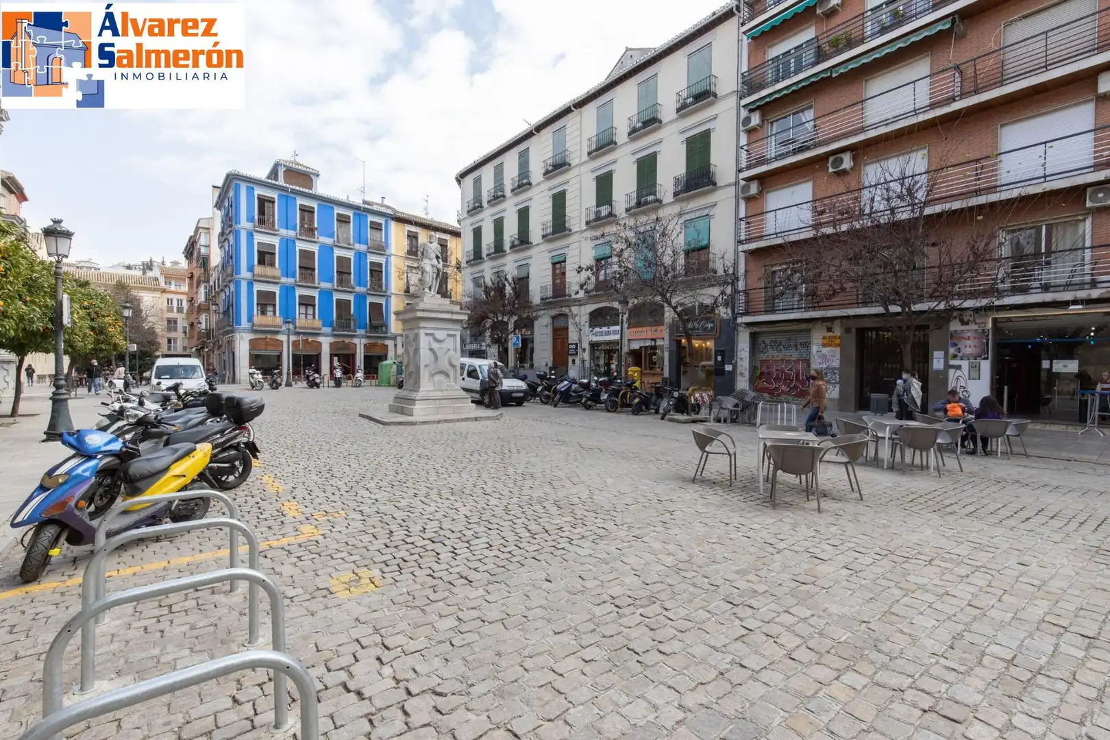 Vista exterior de Ático en venta en Granada