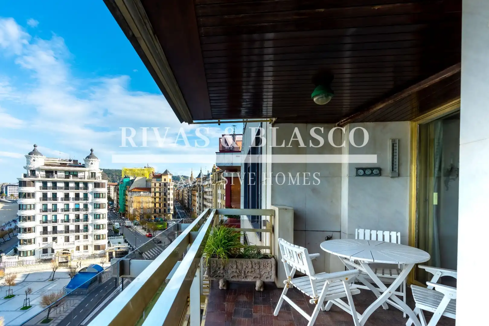 Exterior view of Apartments for sale in Donostia - San Sebastián   with Heating and Storage room