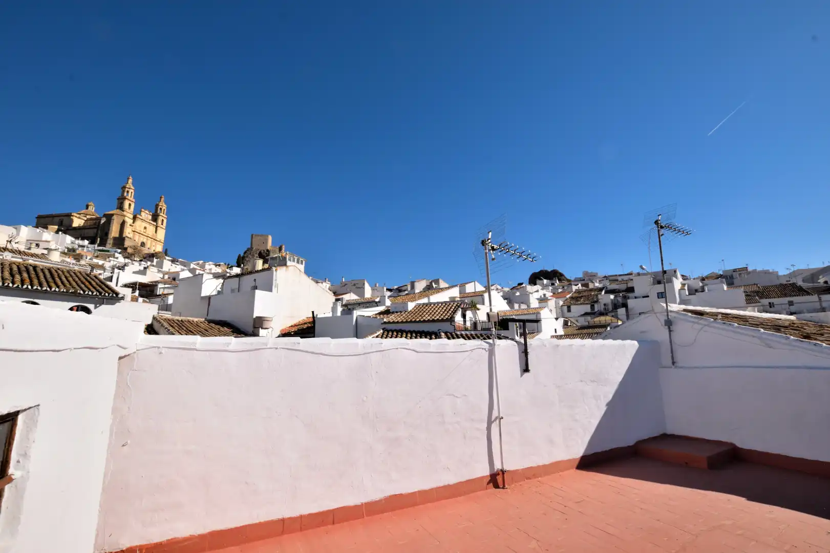 Casa a schiera con terrazza in vendita a Calle Sevilla 6