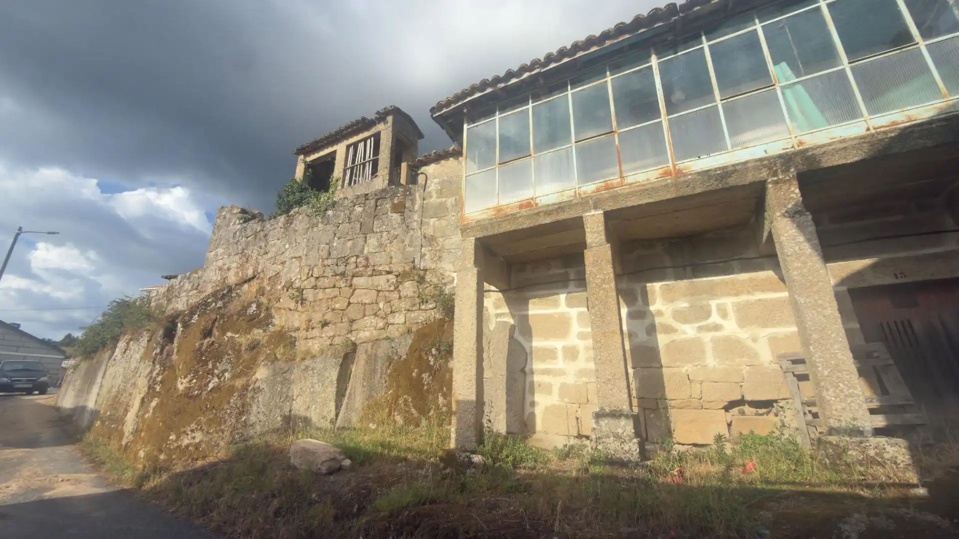 Vista exterior de Casa o xalet en venda en Nogueira de Ramuín amb Jardí privat i Balcó