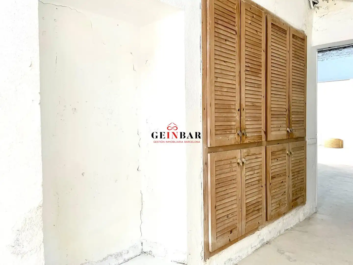 Planta baja en venta en Barcelona con Trastero y Alarma