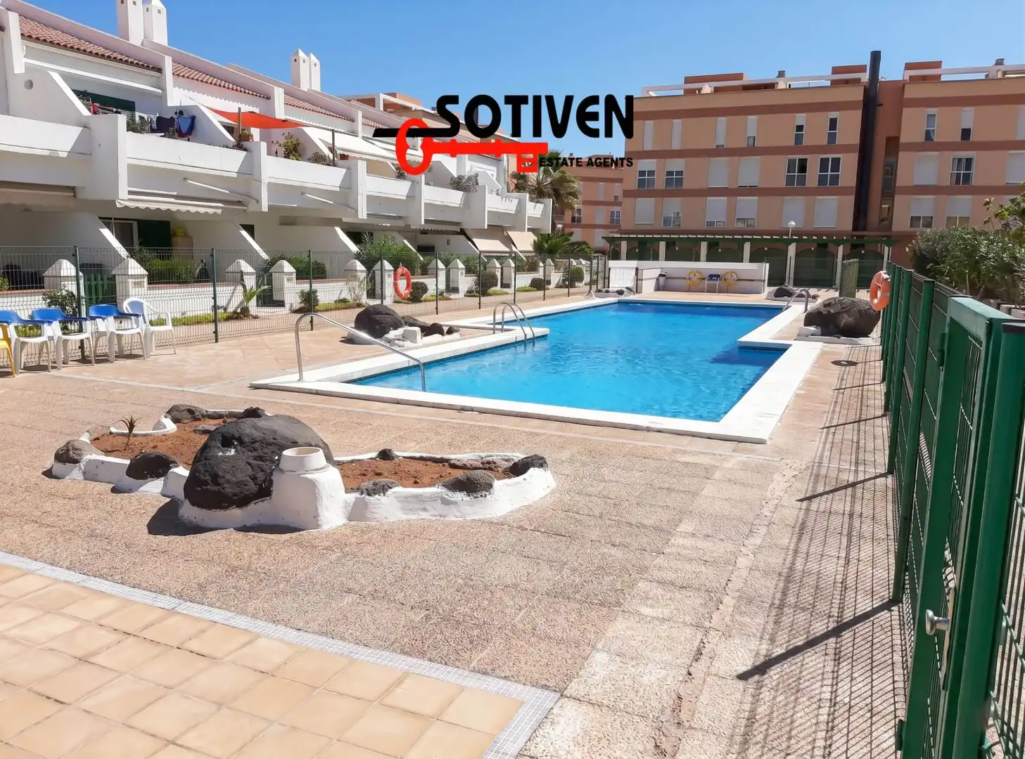 Piscina de Dúplex en venta en Granadilla de Abona con Terraza y Piscina comunitaria