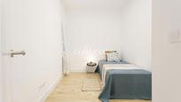 Bedroom of Flat for sale in  Barcelona Capital  with Air Conditioner