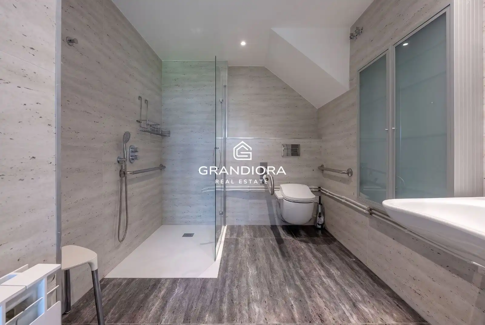Badezimmer von Maisonette zur Miete in Sant Andreu de Llavaneres mit Klimaanlage, Terrasse und Schwimmbad