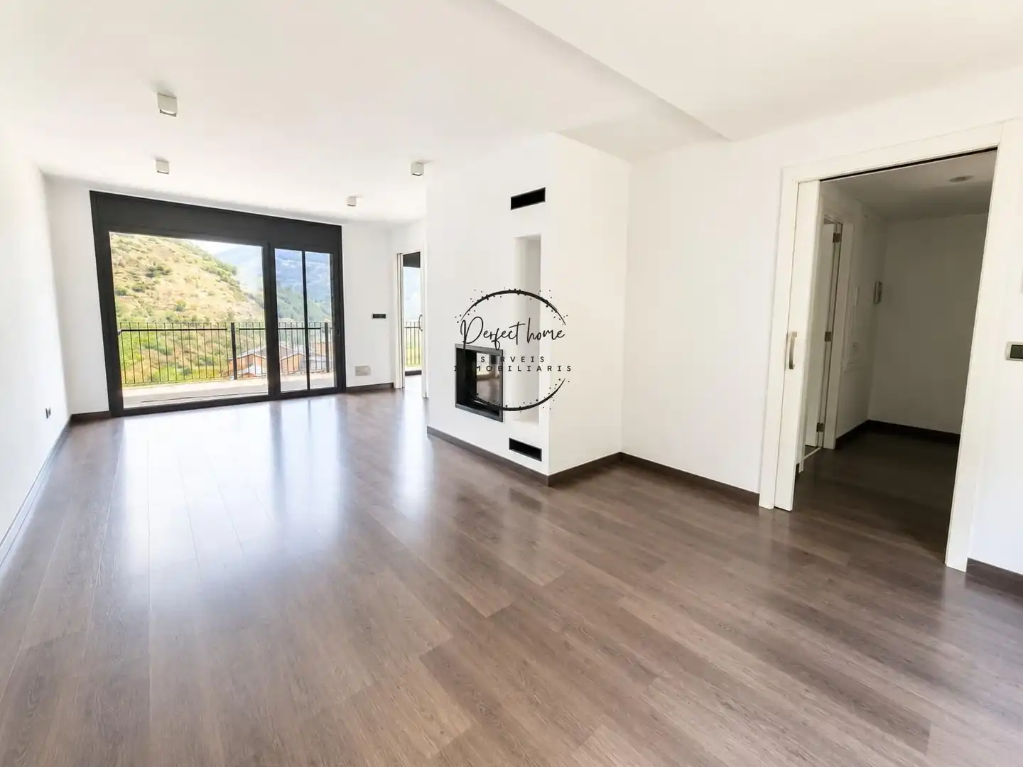Sala de estar de Piso en venta en Ordino con Calefacción, Terraza y Trastero