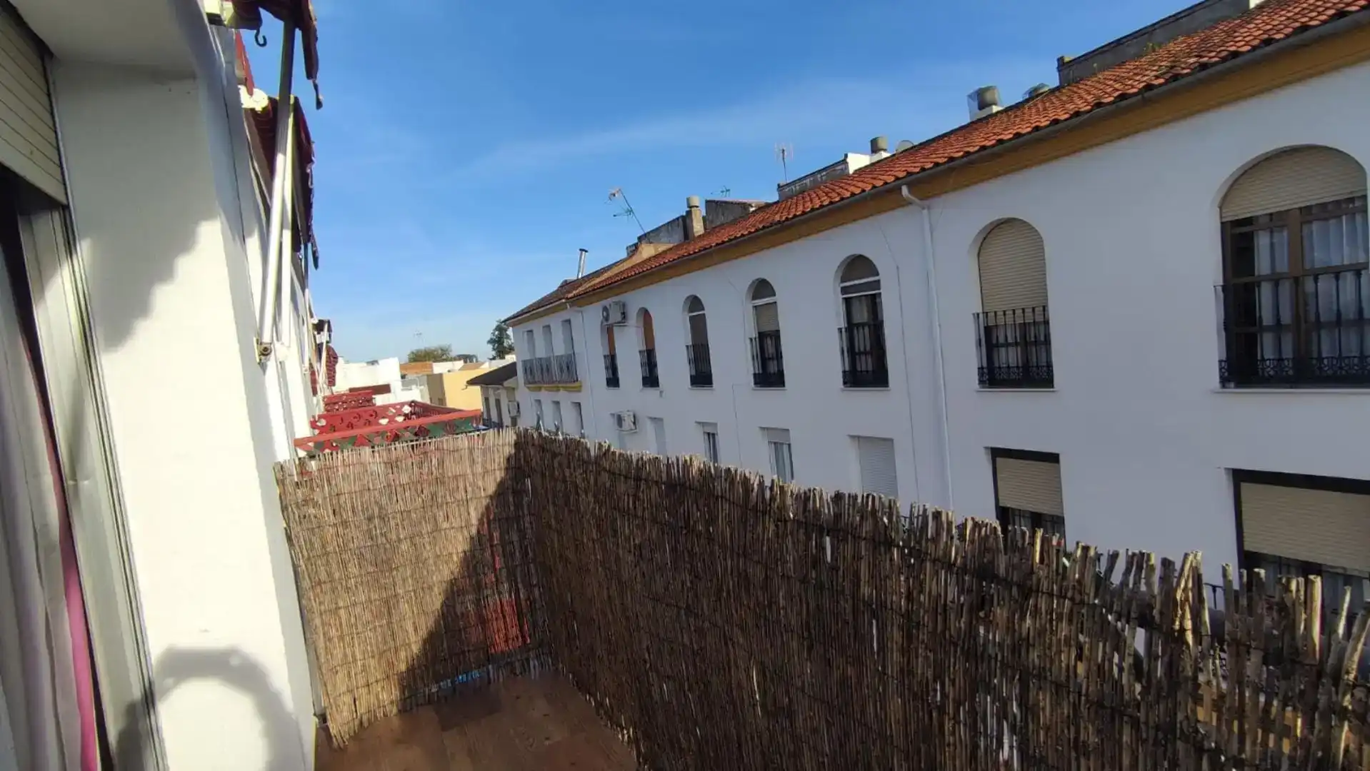 Vista exterior de Pis en venda en Posadas amb Aire condicionat i Balcó