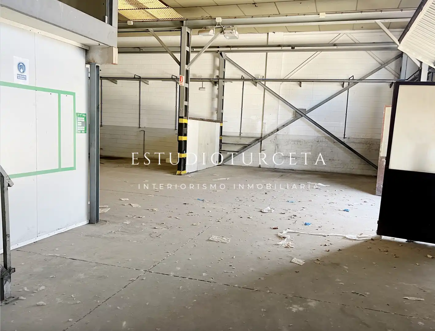 Nau industrial en venda a Carrer de Francesc Vila, 10, Roquetes - Can Magí