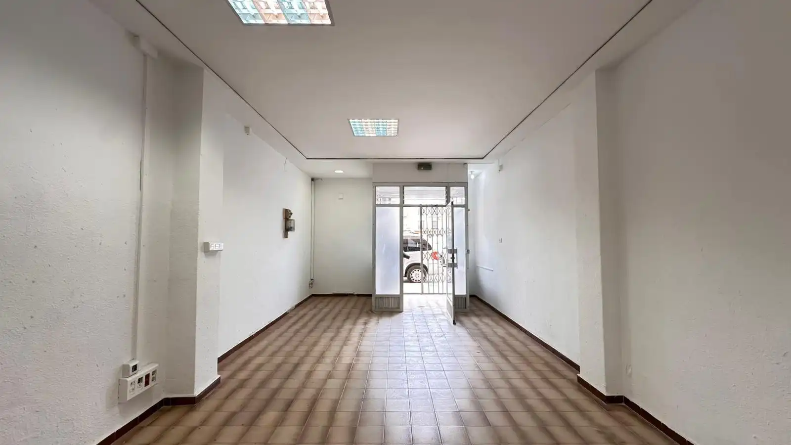 Gewerbefläche zum Verkauf in Calle del Farmacéutico Trullenque, imagen 12