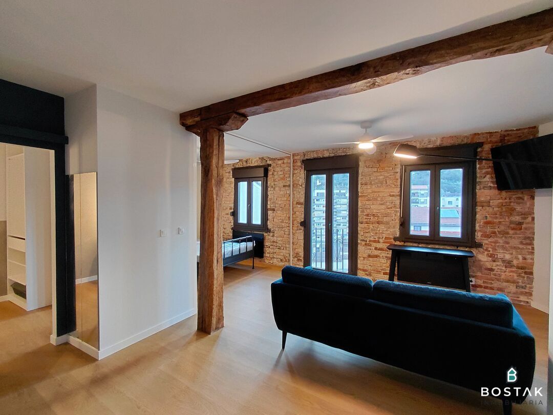 Piso en venta en Bilbao  con Calefacción y Balcón