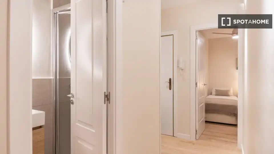 Flat with terrace to rent in Eixample, imagen 12
