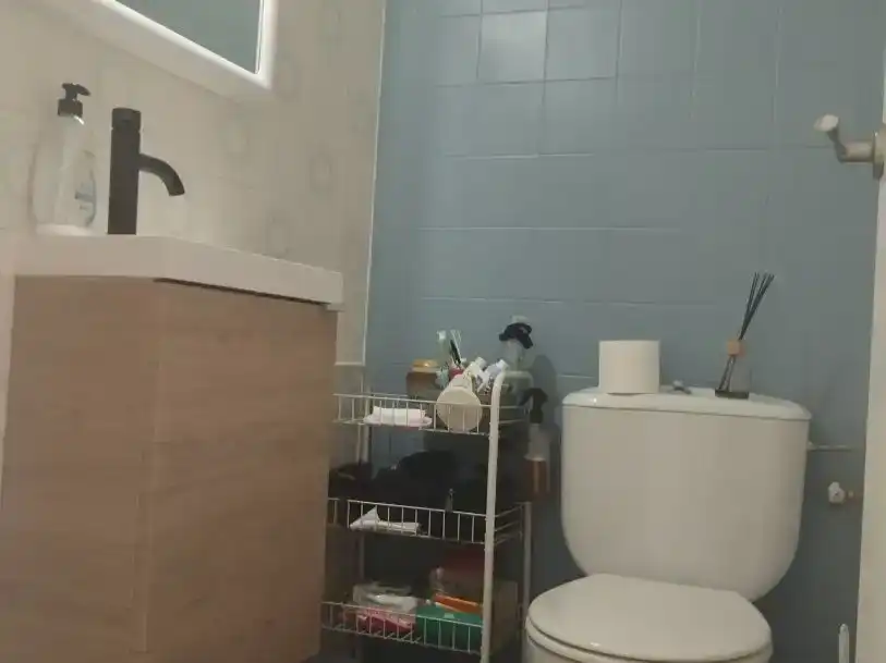 Bathroom of Flat for sale in Girona Capital  with Terrace and Balcony
