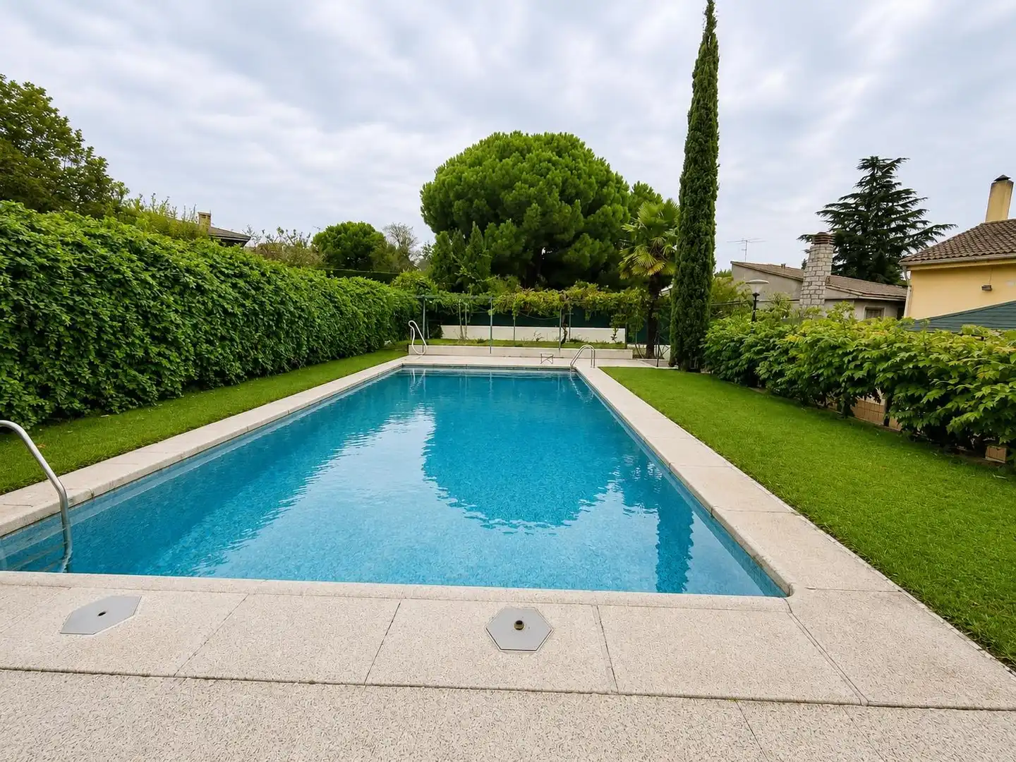 Chalet con piscina en venta en El Molar (Madrid), imagen 3