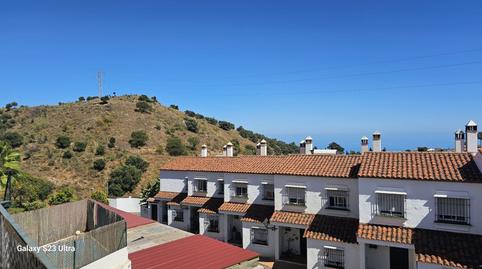 Foto 3 de Casa adosada en venda a Chilches, Málaga