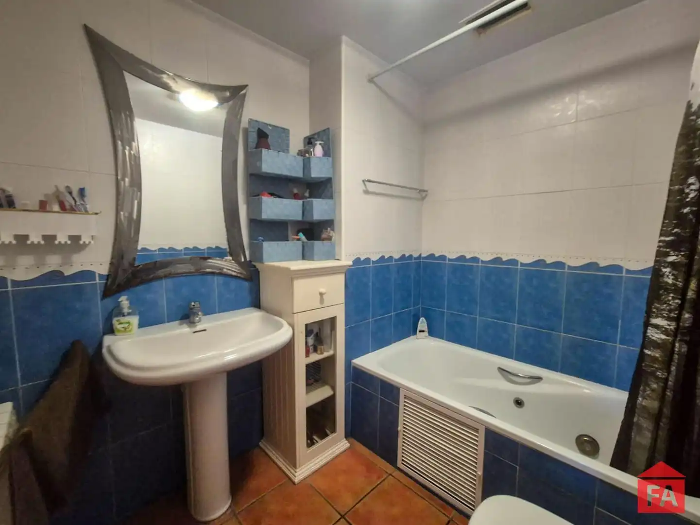 Bathroom of Detached homes for sale in Albinyana  with Heating, Terrace and Swimming Pool