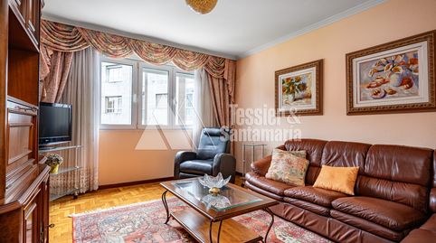 Foto 2 von Wohnung zum Verkauf in Calle de Colombia, La Calzada, Gijón