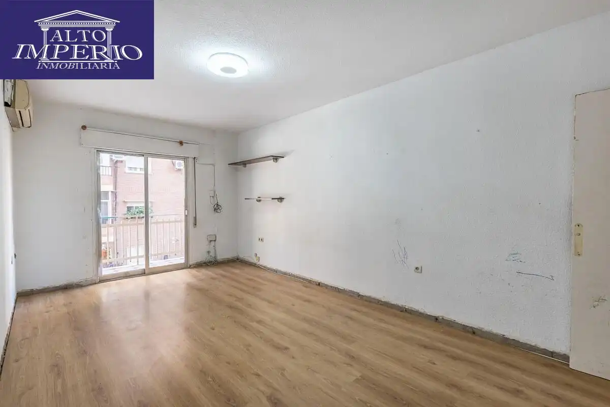 Piso en venta en Granada con Terraza