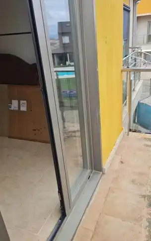 Wohnung zum Verkauf in Ribeira mit Balkon und Gemeinschaftspool