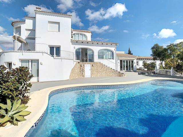 Casa-chalet en Venta en Centro