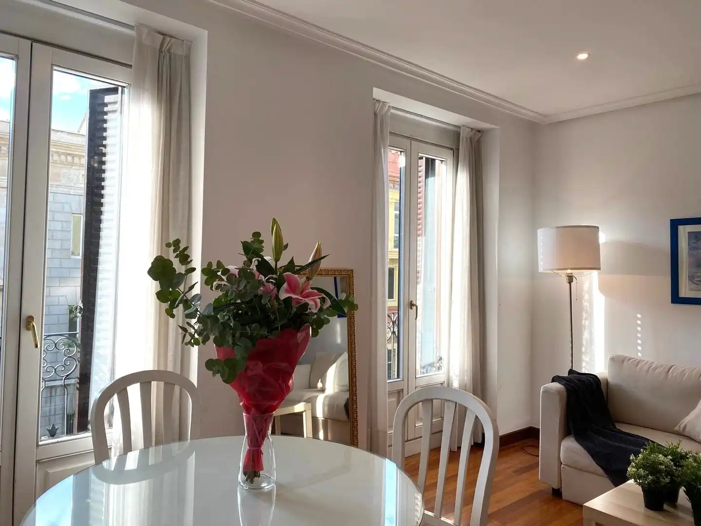 Comedor de Piso de alquiler en Madrid con Aire acondicionado, Calefacción y Balcón