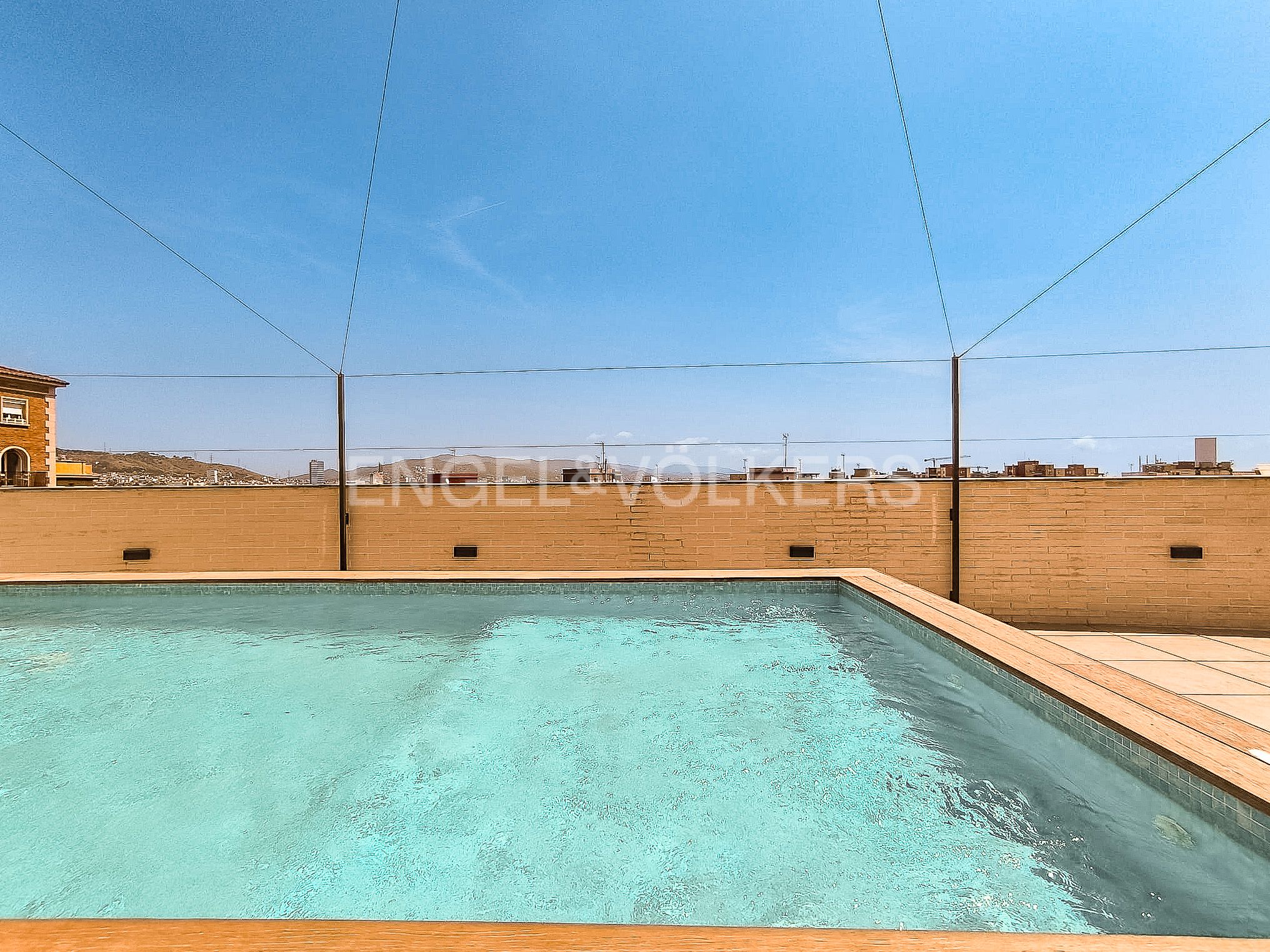 Piscina de Apartament de lloguer en  Barcelona Capital amb Aire condicionat, Calefacció i Terrassa