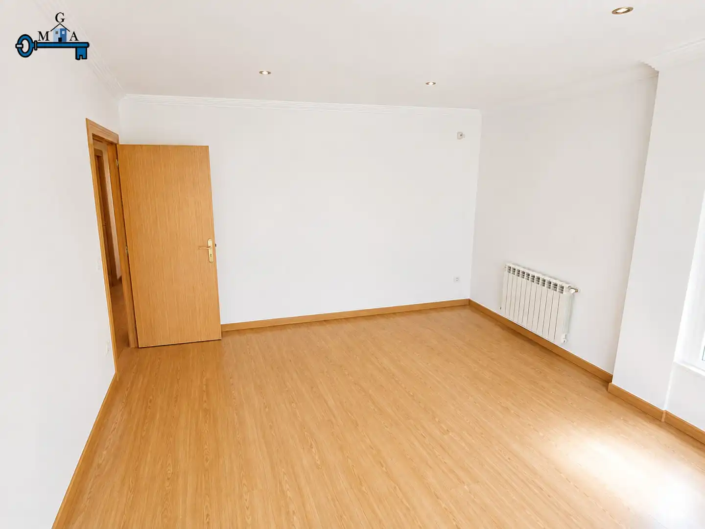 Flat for sale in Fuenlabrada  with Air Conditioner, Heating and Parquet flooring