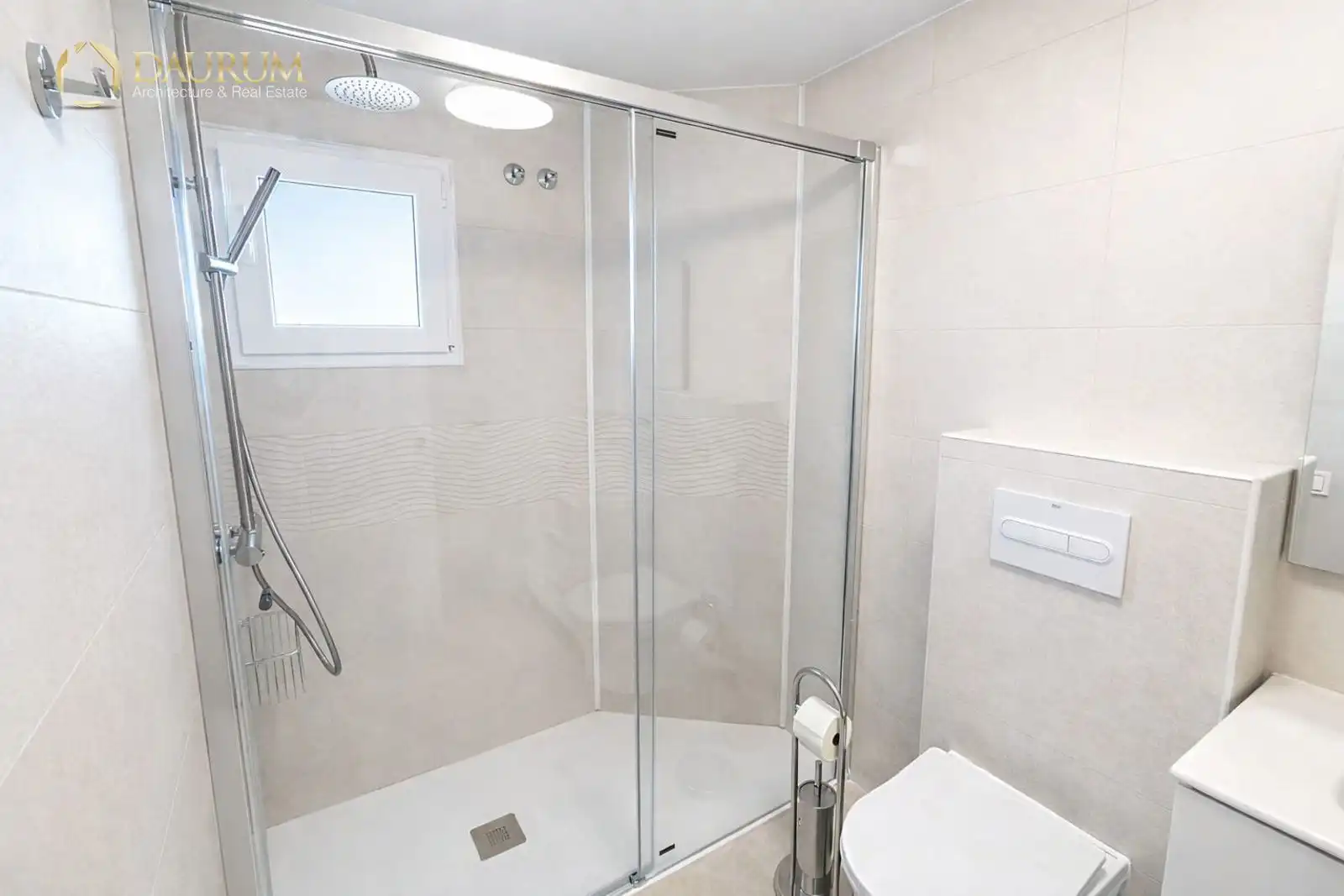 Appartamento con piscina in vendita a CALLE DE VIENA, 1, imagen 29