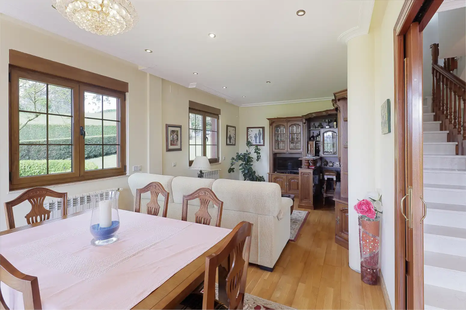 Comedor de Casa o chalet en venta en Gijón  con Calefacción, Parquet y Terraza