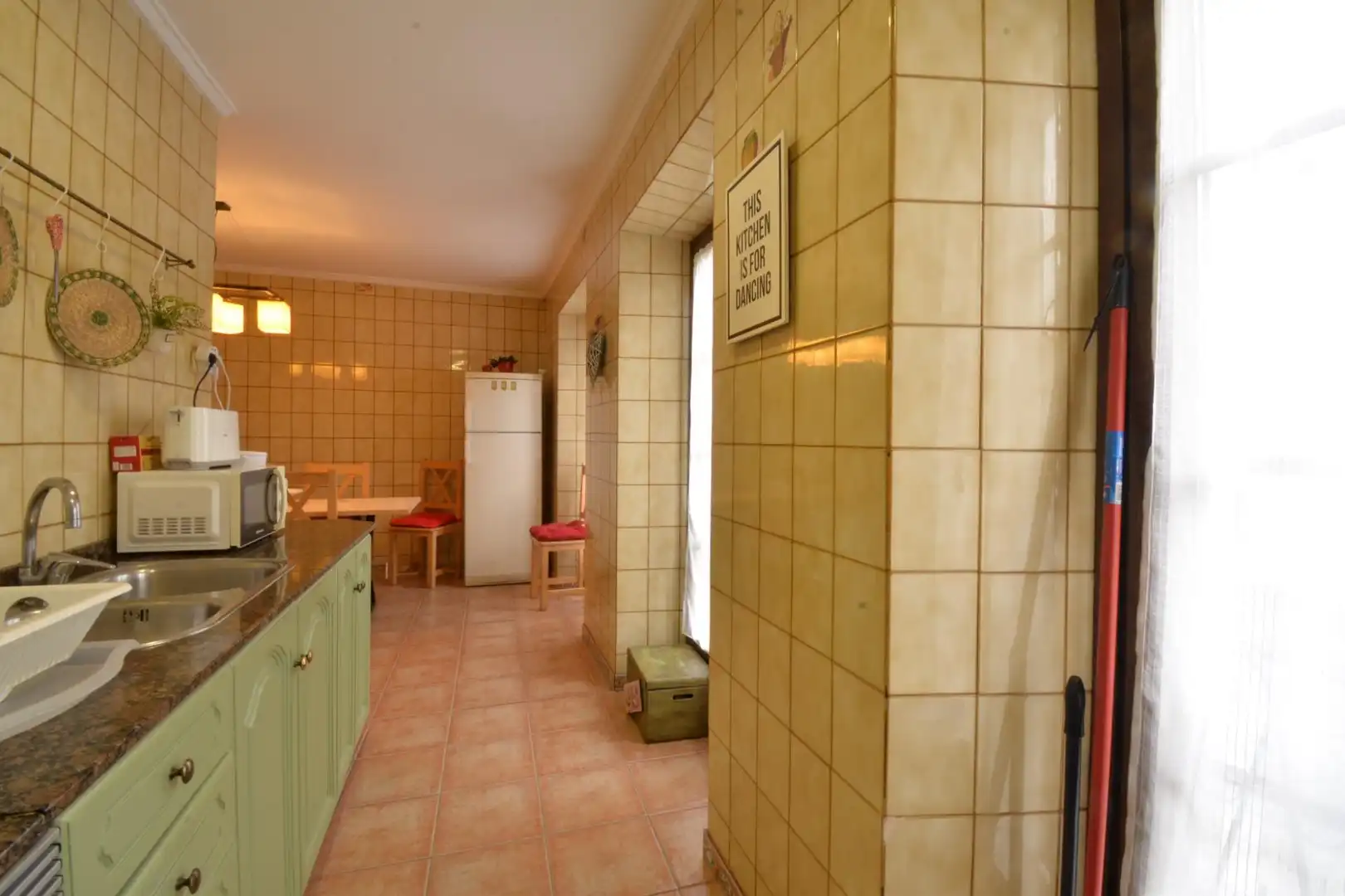 Cocina de Casa o chalet en venta en Soto del Barco con Calefacción, Terraza y Balcón