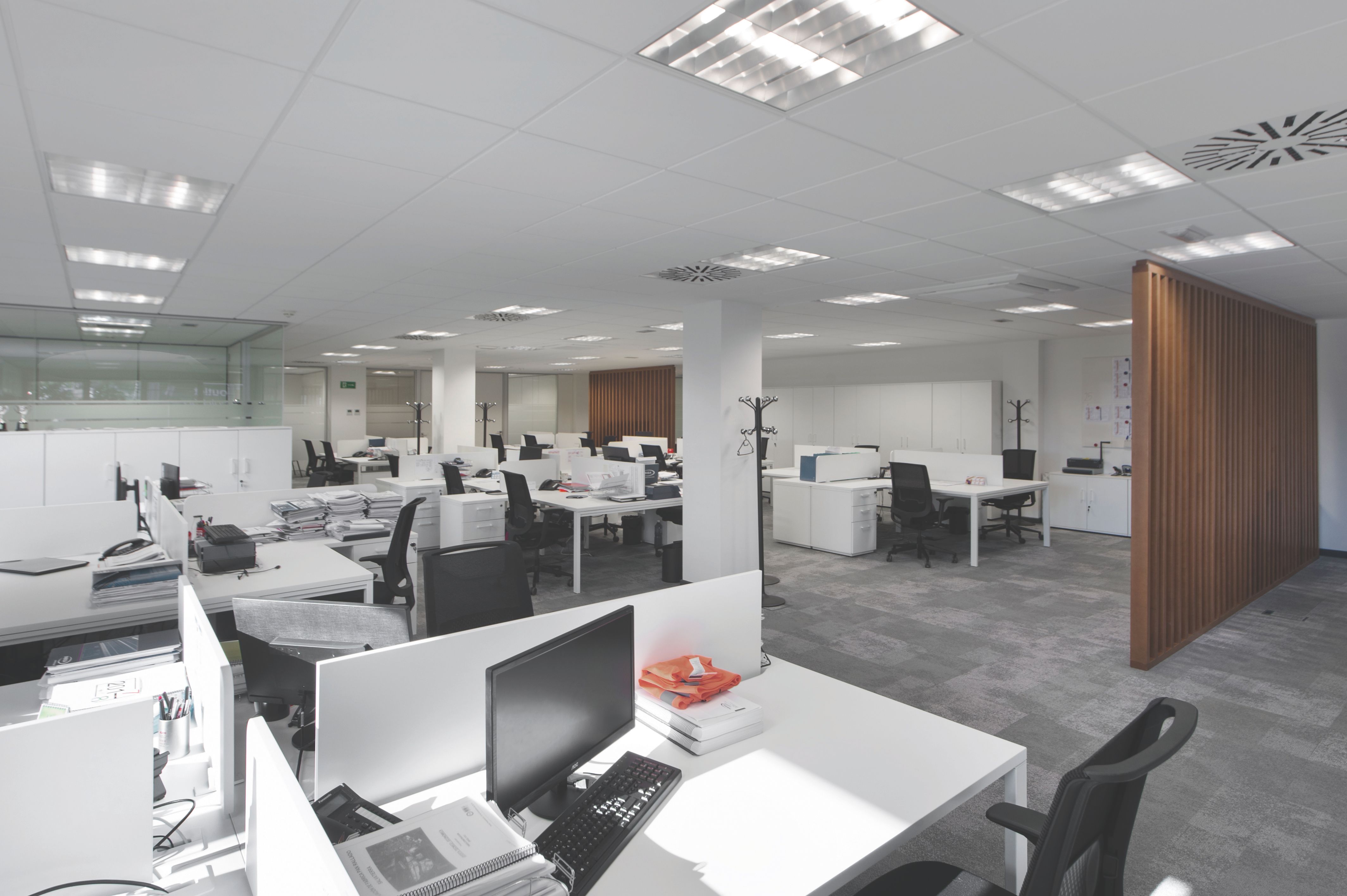 Office for sale in Derio  with Air Conditioner and Furnished